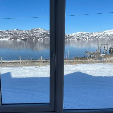 Apartment Minihus Ved Sjokanten Pa Nyvoll Alta